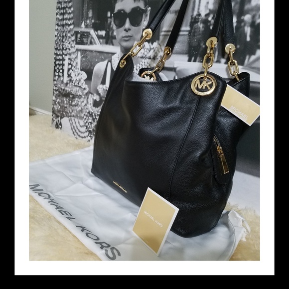 MICHAEL Michael Kors Handbags - ●Buy now price! NWT! MICHAEL KORS FULTON BAG●
